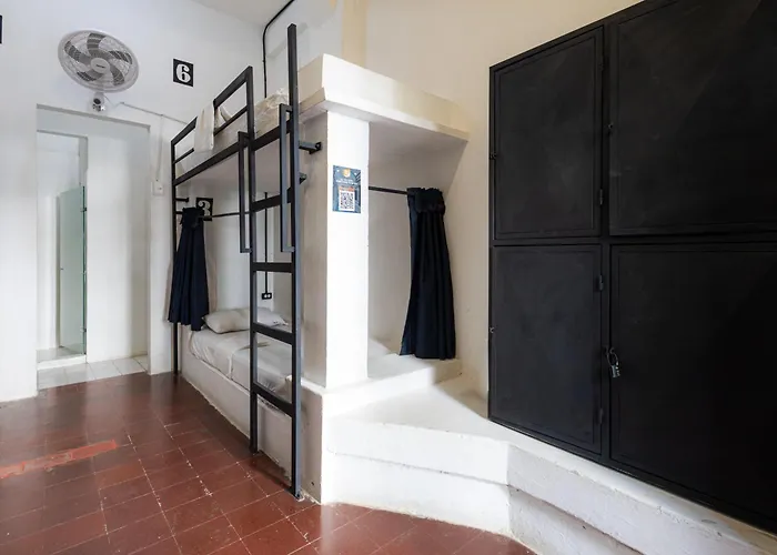 Media Luna Hostel Cartagena