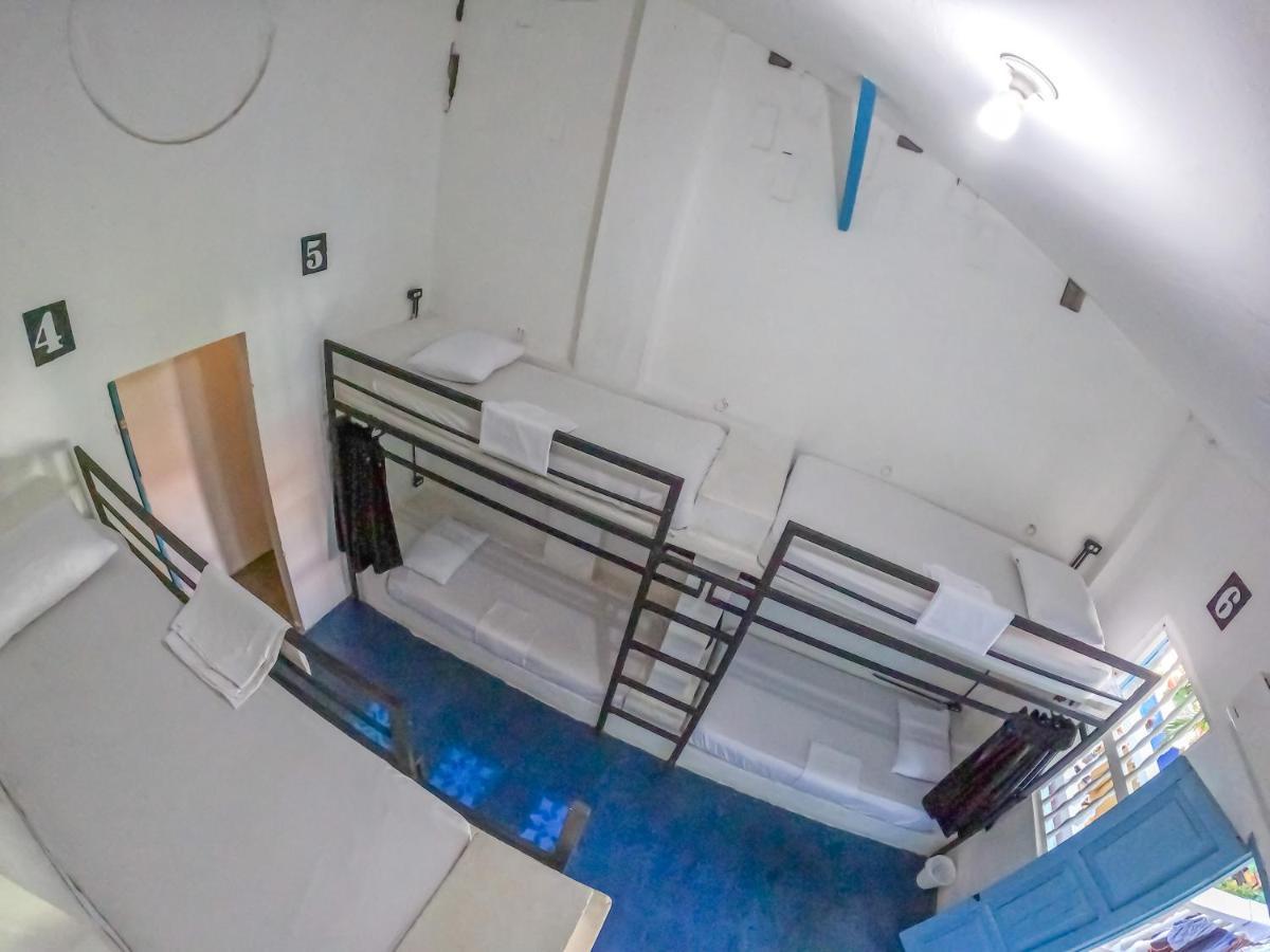Media Luna Hostel